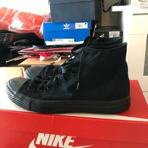 Converse All Star Chuck Taylor HighTop Black SZ 10